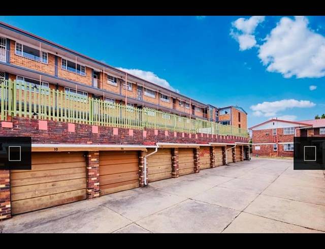 2 BEDROOM APARTMENT FOR SALE IN FLORIDA